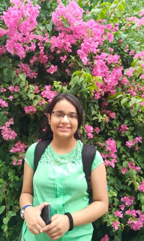 Casual photos of Aishwarya, Wiingy tutor 