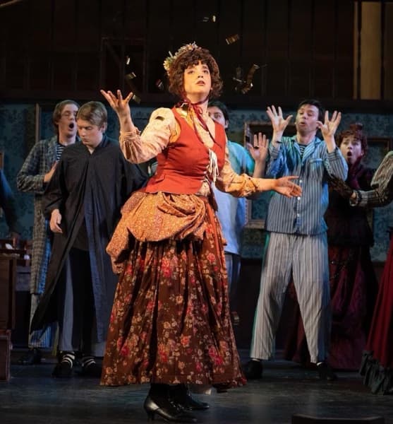 Graduation ceremony photo of Tzytle 