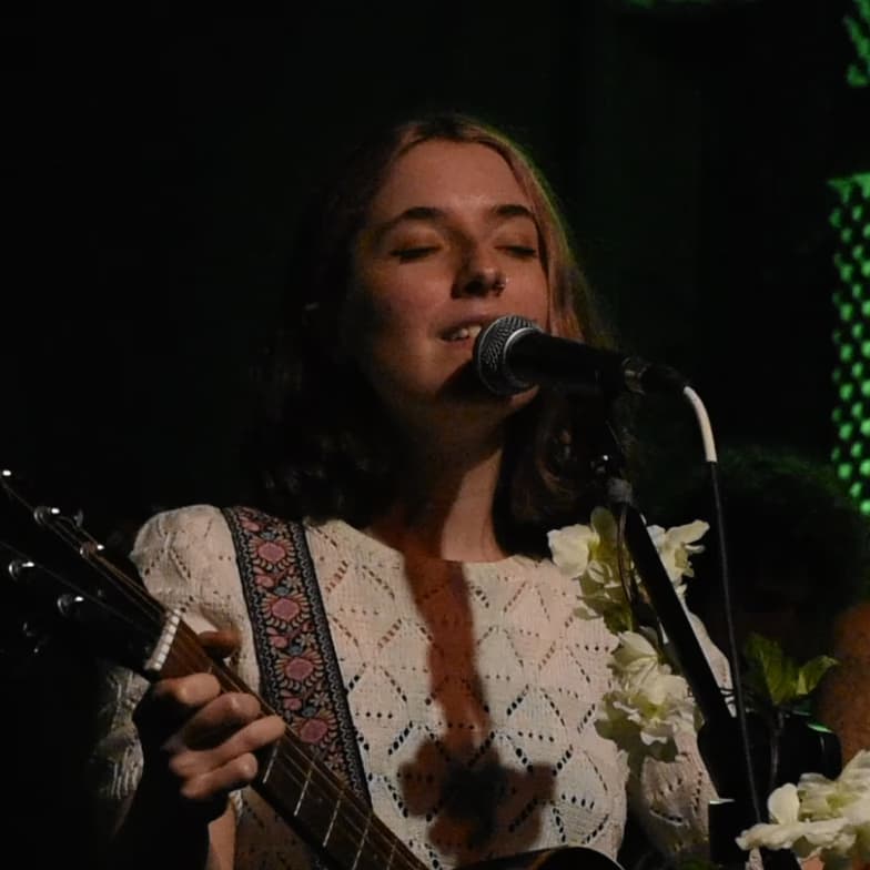 Profile photo of Katarina, Singing tutor at Wiingy 