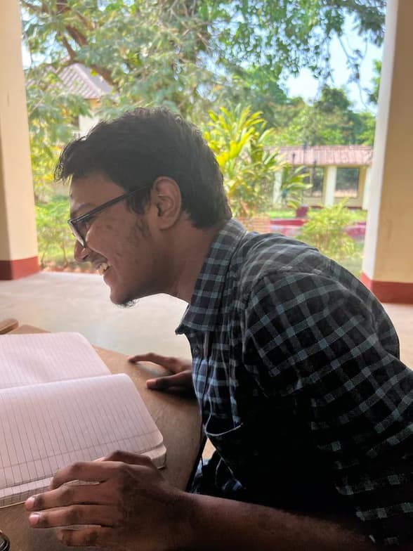 Profile photo of Ashokmuralii, English tutor at Wiingy 