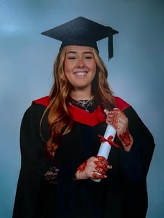 Profile photo of Emily Logan, undefined tutor at Wiingy