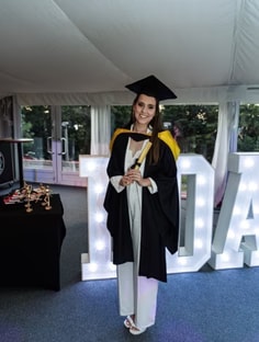 Profile photo of Miaya Weymouth, undefined tutor at Wiingy