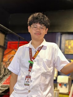 Profile photo of Carl Dexter Capistrano, undefined tutor at Wiingy