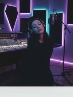 Profile photo of Britt Mitchell, undefined tutor at Wiingy