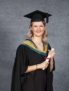 Profile photo of Louise Wood, undefined tutor at Wiingy