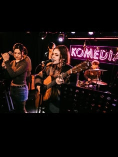 Profile photo of Nina Savage, undefined tutor at Wiingy