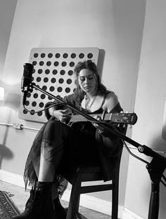 Profile photo of Nina Savage, undefined tutor at Wiingy