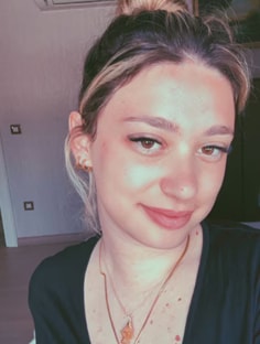 Profile photo of Kubra Dindar, undefined tutor at Wiingy