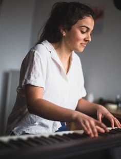 Profile photo of Christine  Fontaine, undefined tutor at Wiingy