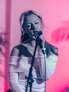 Profile photo of Nicole  Glazunov, undefined tutor at Wiingy