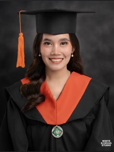 Profile photo of MARICAR ANINIPOT, undefined tutor at Wiingy