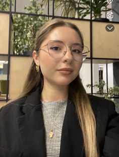 Profile photo of Meriem Ines Chikhi, undefined tutor at Wiingy