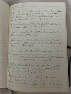 Profile photo of Mia Lewis, undefined tutor at Wiingy