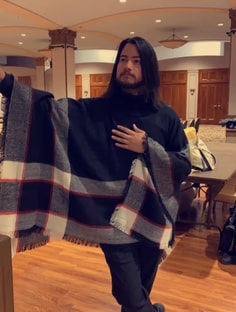 Profile photo of Emilio Santiago, undefined tutor at Wiingy