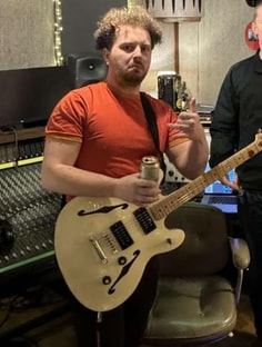 Profile photo of Lluis Carnell-lever, undefined tutor at Wiingy