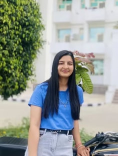 Profile photo of Himanshi  Soni, undefined tutor at Wiingy