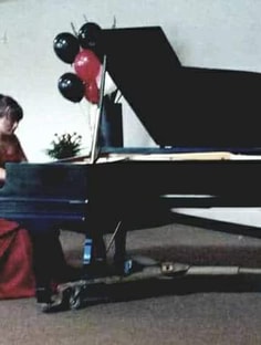 Profile photo of Rhianna Sutherland, undefined tutor at Wiingy