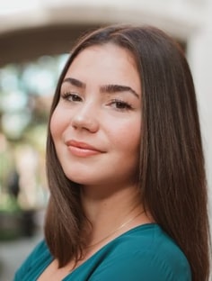 Profile photo of Angelina Frost, undefined tutor at Wiingy