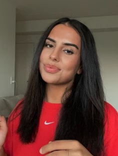 Profile photo of Elina Hartwell, undefined tutor at Wiingy