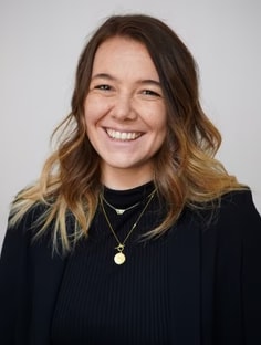 Profile photo of Luna Cooper, undefined tutor at Wiingy