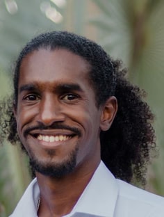 Profile photo of Lyndon Maynard, undefined tutor at Wiingy