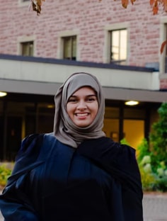 Profile photo of Duaa Khan, undefined tutor at Wiingy