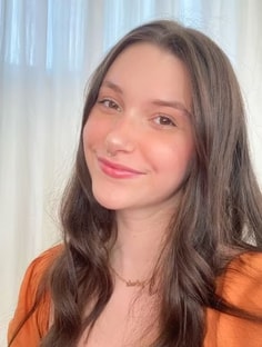 Profile photo of Poppy Hogan, undefined tutor at Wiingy