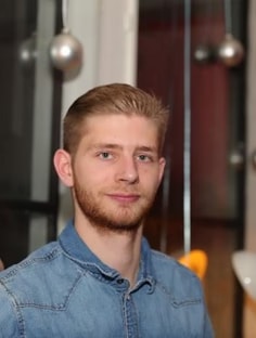 Profile photo of Simon Halcott, undefined tutor at Wiingy