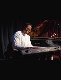 Profile photo of Lucas Walters, undefined tutor at Wiingy