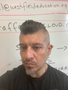 Profile photo of Raffael Iglesias, undefined tutor at Wiingy