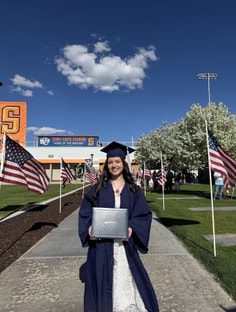 Profile photo of Azaliia Salavatova, undefined tutor at Wiingy