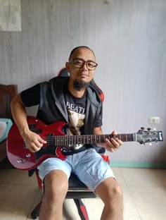 Profile photo of Kent Louise Cablinda, undefined tutor at Wiingy