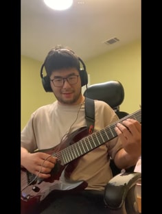 Profile photo of Karl Kim, undefined tutor at Wiingy