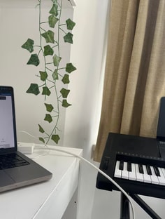 Profile photo of Bea Lema, undefined tutor at Wiingy