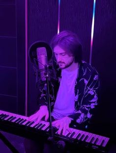 Profile photo of Oliver Kelly, undefined tutor at Wiingy