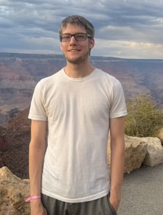 Profile photo of Alexander Labbé, undefined tutor at Wiingy