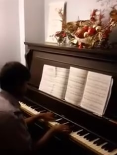 Profile photo of Mark Perera, undefined tutor at Wiingy