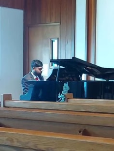 Profile photo of Mark Perera, undefined tutor at Wiingy