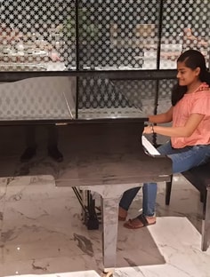 Profile photo of Aayushi Mehta Shah, undefined tutor at Wiingy