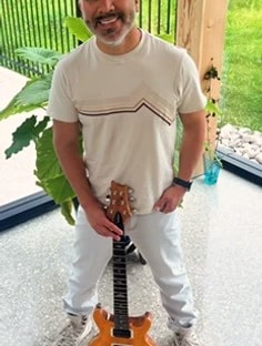 Profile photo of Jose Santis, undefined tutor at Wiingy