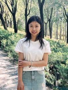 Profile photo of Julie Jia, undefined tutor at Wiingy