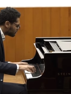 Profile photo of Benjamin D, undefined tutor at Wiingy