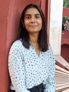 Profile photo of Divya Solanki , undefined tutor at Wiingy
