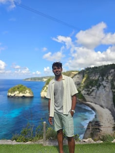 Profile photo of Vijay NV, undefined tutor at Wiingy