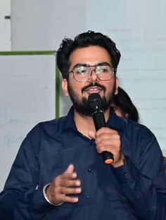 Profile photo of PRATEEK ARORA, undefined tutor at Wiingy