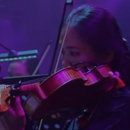 Casual photos of Elizabeth, Wiingy tutor