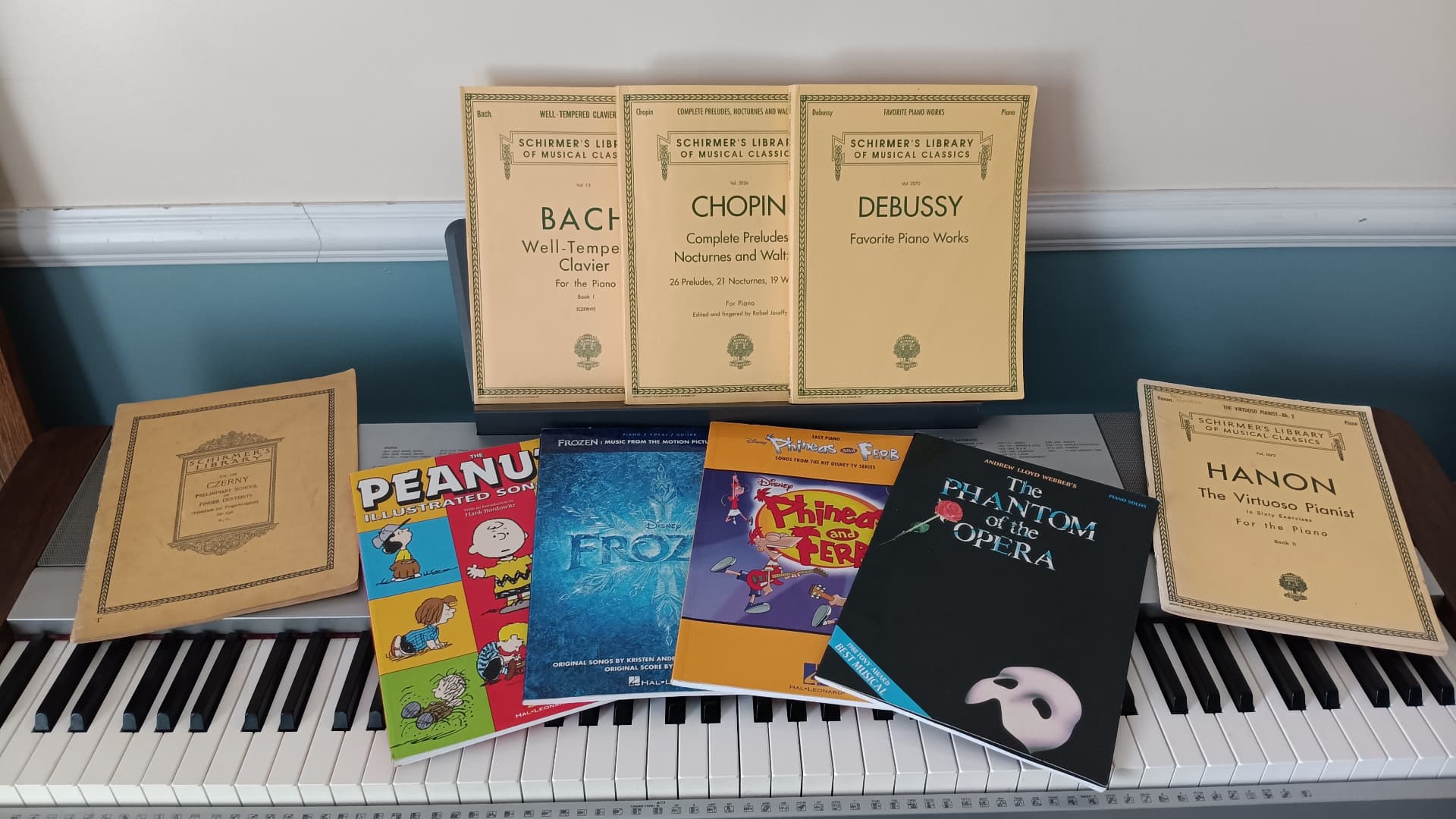Piano learning materials by Joshua