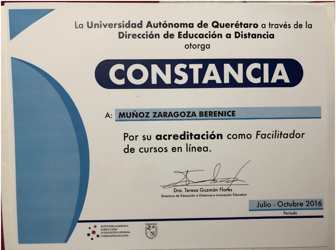 Berenice graduated from Escuela de Periodismo Carlos Septién