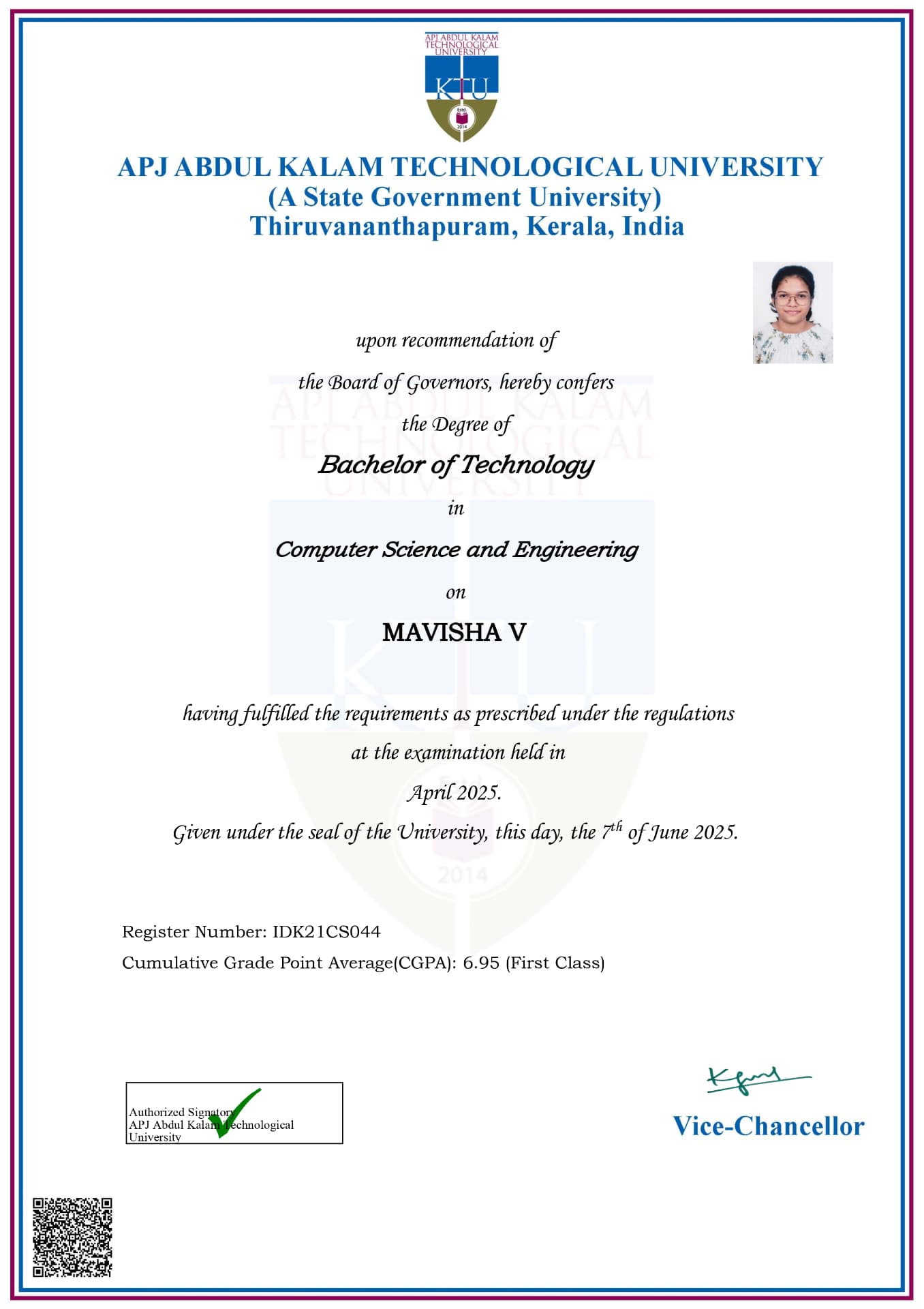 Verified degree or teaching certification of mavisha