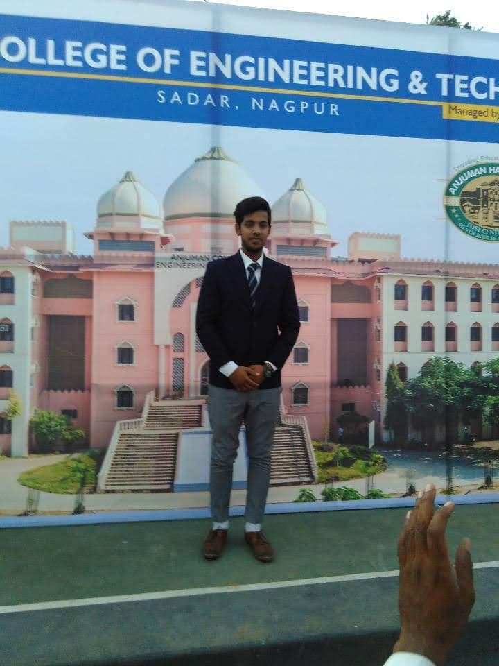 Sohel graduated from Rashtrasant Tukdoji Maharaj Nagpur University